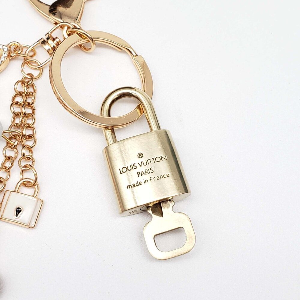 Authentic Louis Vuitton Gold Lock 🔒 Keychain Bag Unbranded Charm LV - Picture 4 of 9